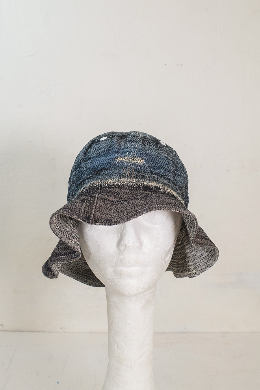 01-04 Trucker/Bucket Hat