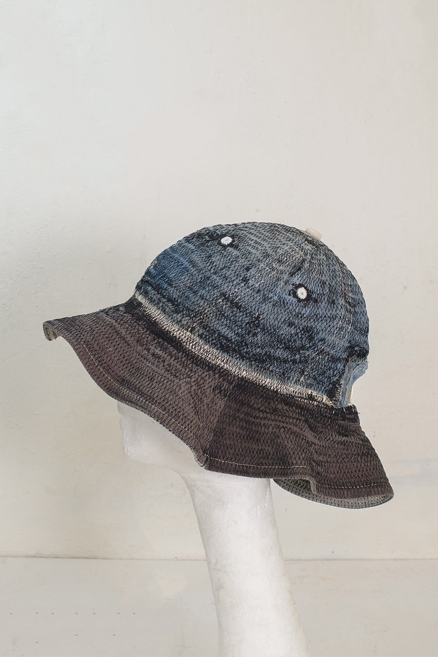 01-04 Trucker/Bucket Hat