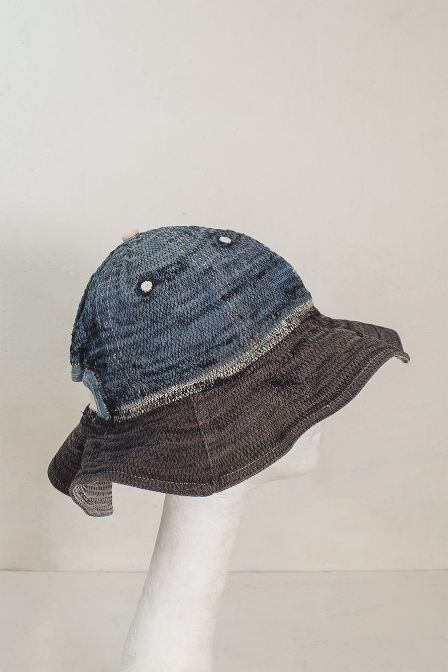 01-04 Trucker/Bucket Hat