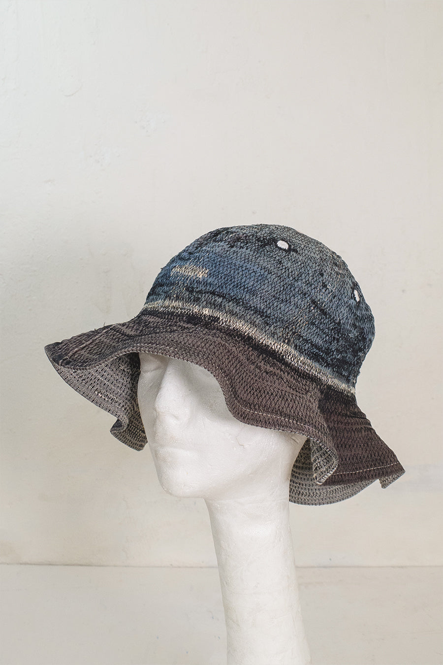 01-04 Trucker/Bucket Hat