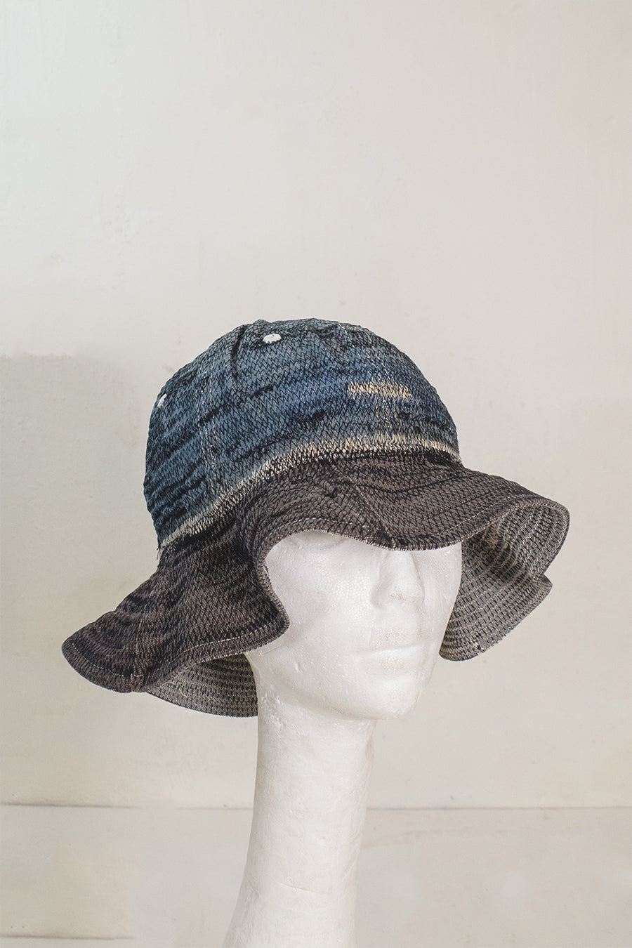 01-04 Trucker/Bucket Hat